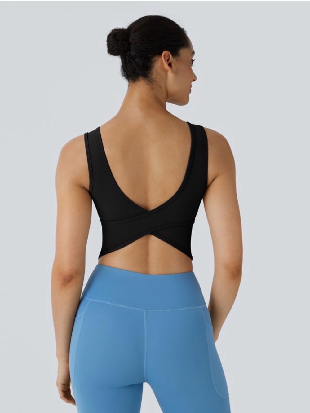 HALARA Black Scoop Sports Crop - Supportive Active Bra - Picture 2 of 6